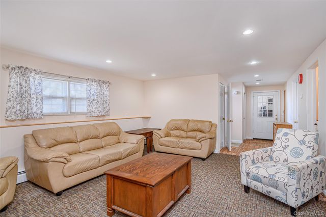 7 Bittersweet Dr, Call Listing Agent, CT 06811