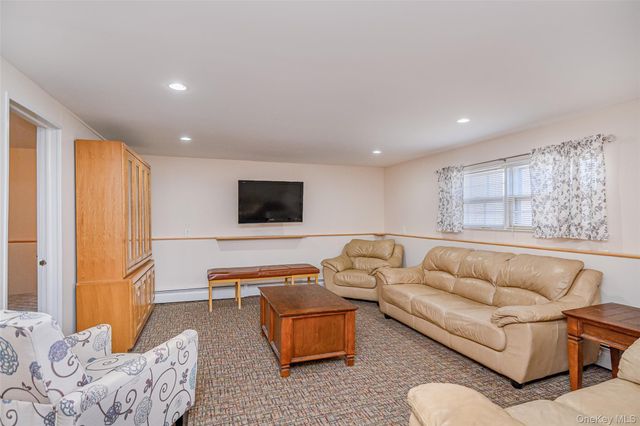 7 Bittersweet Dr, Call Listing Agent, CT 06811