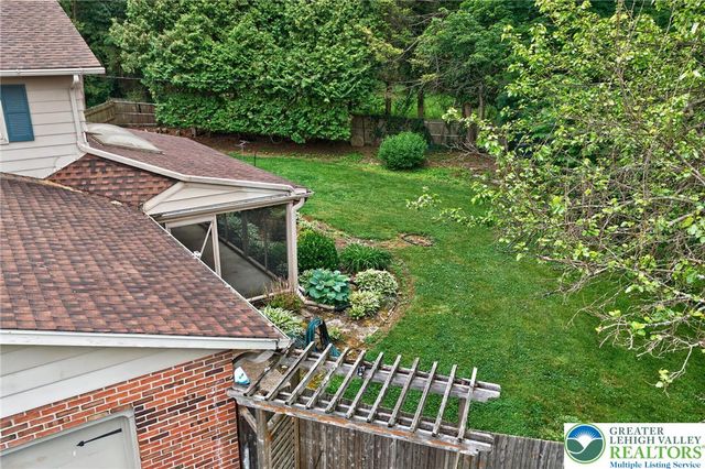 797 Barrymore Lane, Bethlehem City, PA 18017