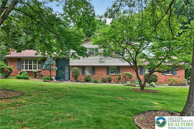 797 Barrymore Lane, Bethlehem City, PA 18017