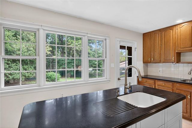 797 Barrymore Lane, Bethlehem City, PA 18017