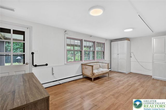 797 Barrymore Lane, Bethlehem City, PA 18017