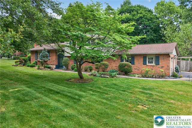 797 Barrymore Lane, Bethlehem City, PA 18017