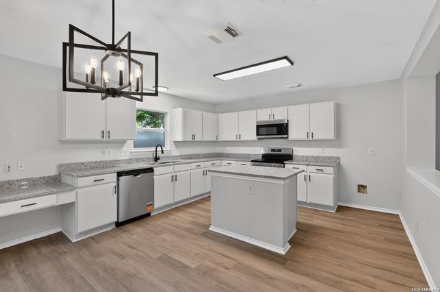 4950 Bending Elms, San Antonio, TX 78247