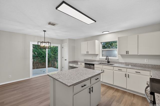 4950 Bending Elms, San Antonio, TX 78247