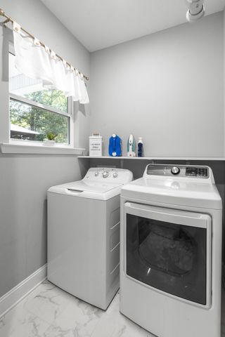 1505 E Piney Rd, Dickson, TN 37055