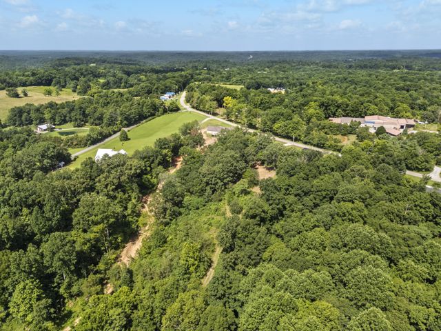 1505 E Piney Rd, Dickson, TN 37055