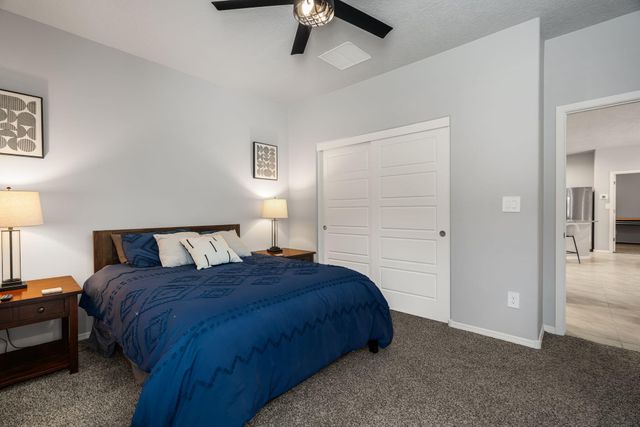 1517 Tierra Verde Loop NW, Los Lunas, NM 87031