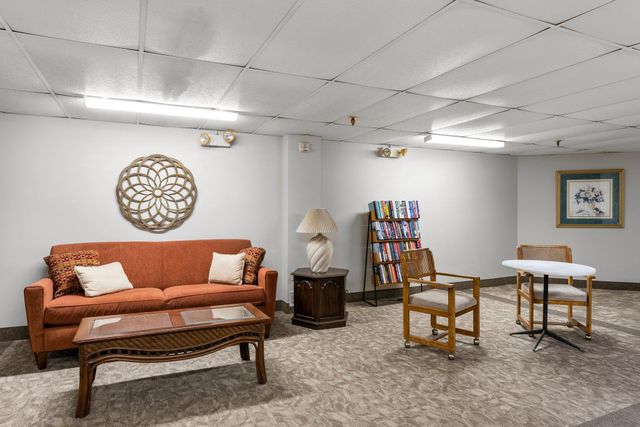 4380 Brookside Court 103, Edina, MN 55436