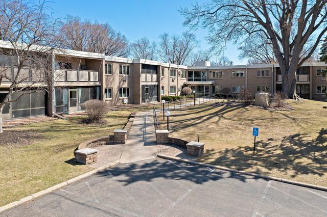 4380 Brookside Court 103, Edina, MN 55436