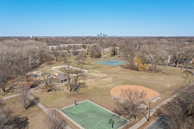 4380 Brookside Court 103, Edina, MN 55436