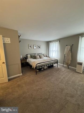 3 AMBER CT, Millersville, PA 17551