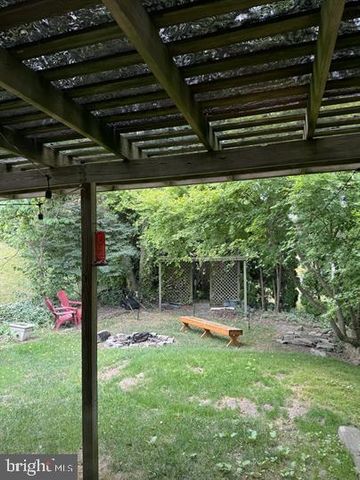 3 AMBER CT, Millersville, PA 17551