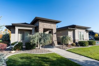 9282 W Deerfawn Drive, Star, ID 83669