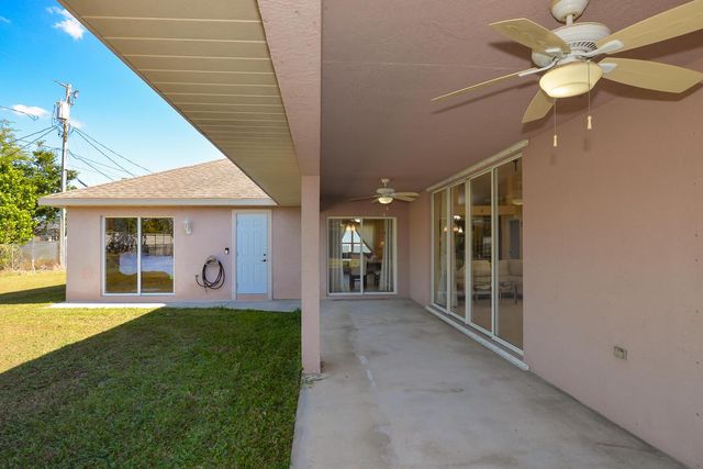 2119 SW Azure Avenue SW, Port St Lucie, FL 34953
