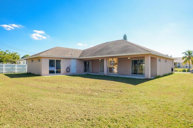 2119 SW Azure Avenue SW, Port St Lucie, FL 34953