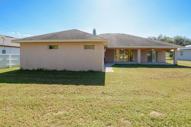 2119 SW Azure Avenue SW, Port St Lucie, FL 34953