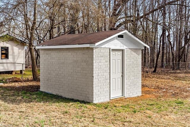 240 Donna Road, Asheboro, NC 27205