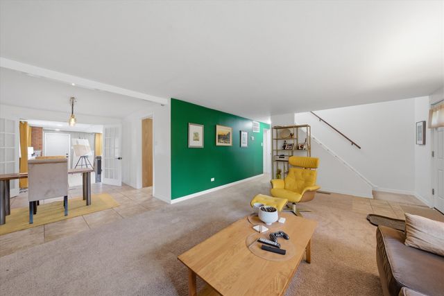 277 W Raye Drive, Chicago Heights, IL 60411