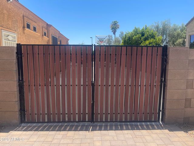 6615 W LEIBER Place, Glendale, AZ 85310