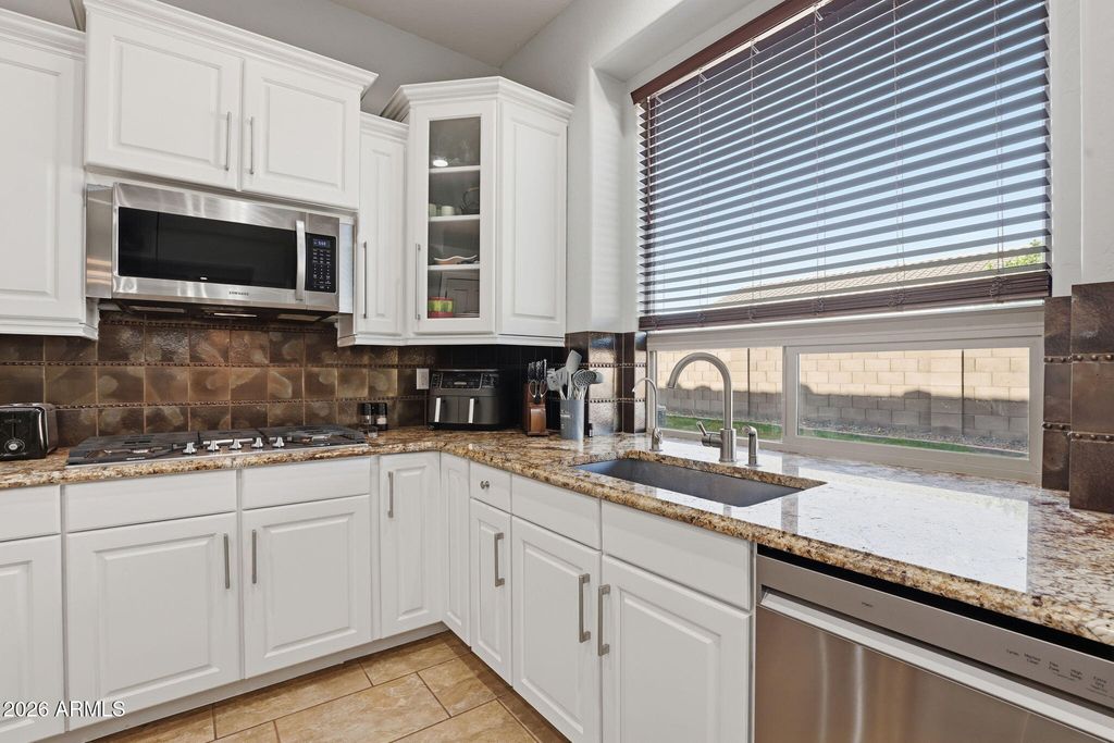 Image 31 of property listing at 6615 W LEIBER Place, Glendale, AZ 85310