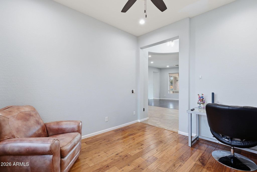 Image 43 of property listing at 6615 W LEIBER Place, Glendale, AZ 85310