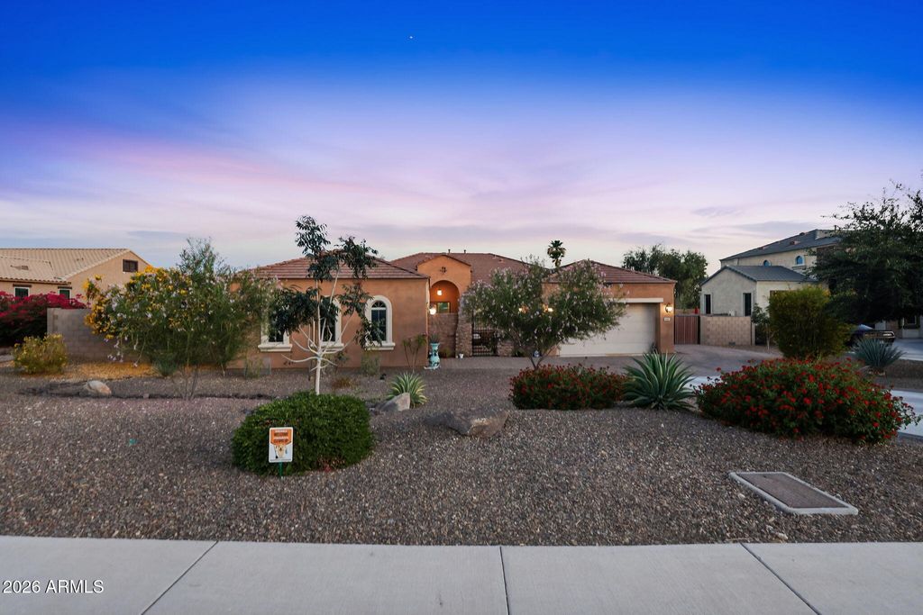 Image 94 of property listing at 6615 W LEIBER Place, Glendale, AZ 85310