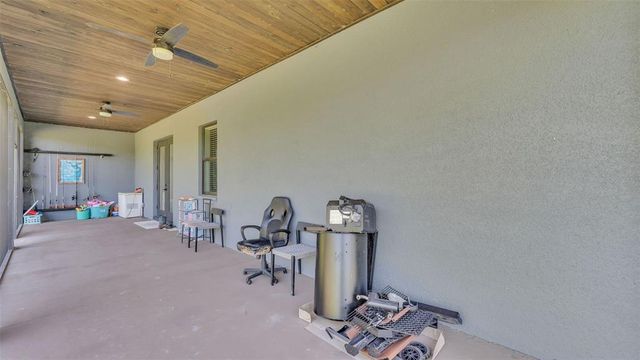 18940 COMMONWEALTH AVENUE N, Polk City, FL 33868