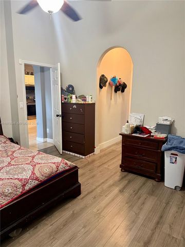 12721 SW 53rd St, Miramar, FL 33027