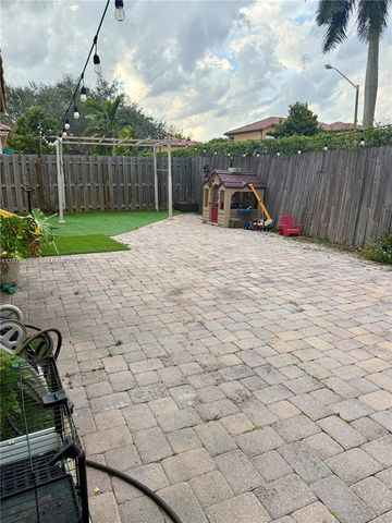 12721 SW 53rd St, Miramar, FL 33027