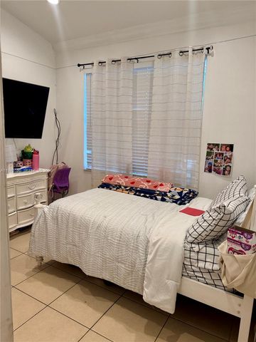 12721 SW 53rd St, Miramar, FL 33027