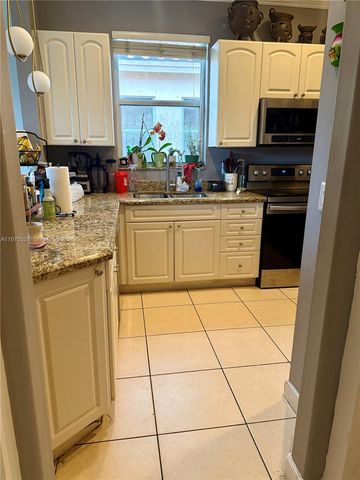 12721 SW 53rd St, Miramar, FL 33027