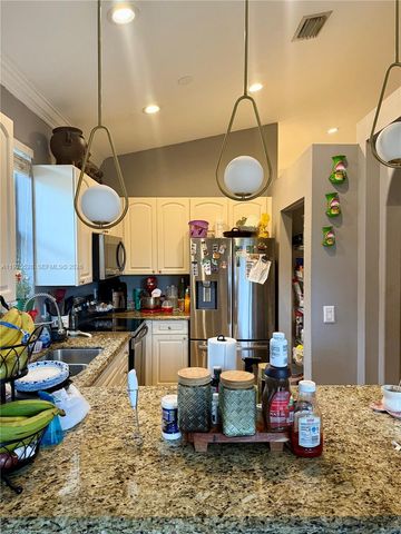 12721 SW 53rd St, Miramar, FL 33027