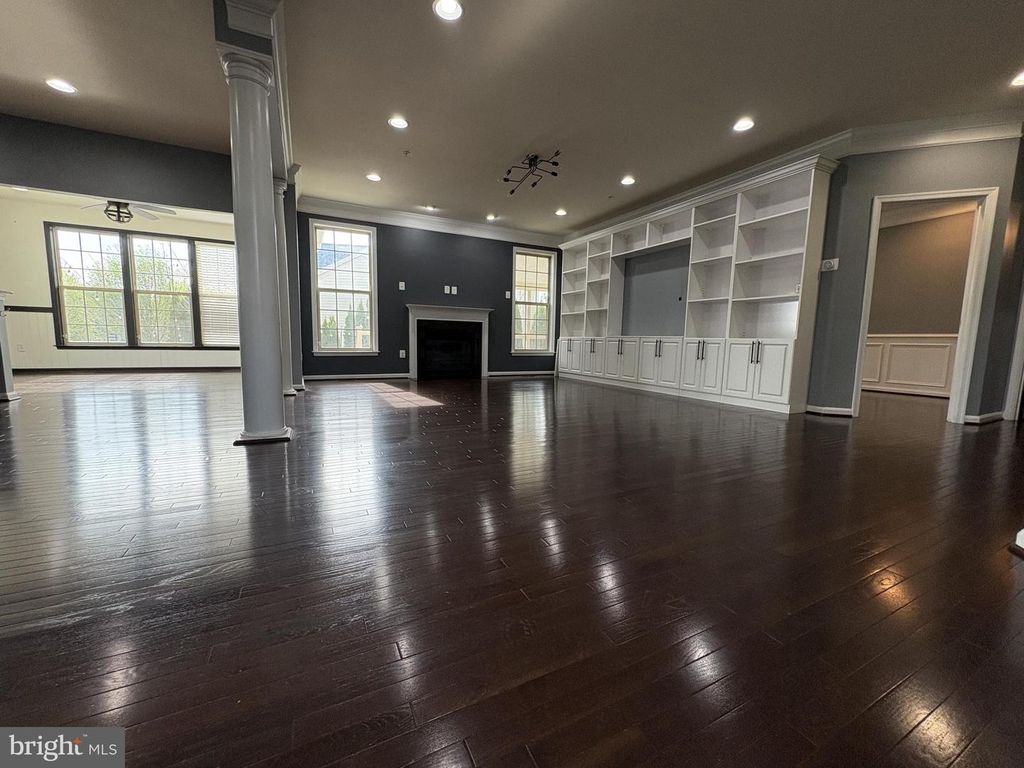 Image 12 of property listing at 2707 SWANN WING CT SWANN WING CT, Lanham, MD 20706