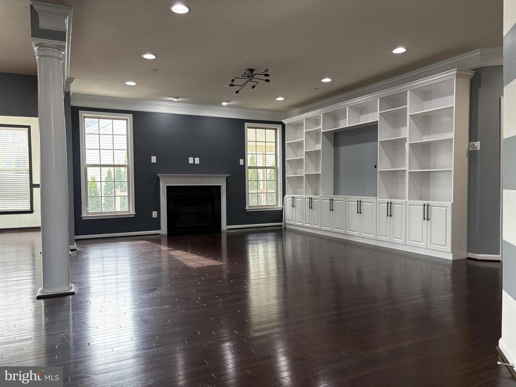 Image 13 of property listing at 2707 SWANN WING CT SWANN WING CT, Lanham, MD 20706