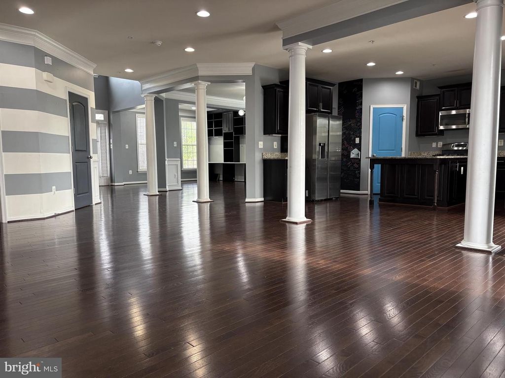 Image 17 of property listing at 2707 SWANN WING CT SWANN WING CT, Lanham, MD 20706