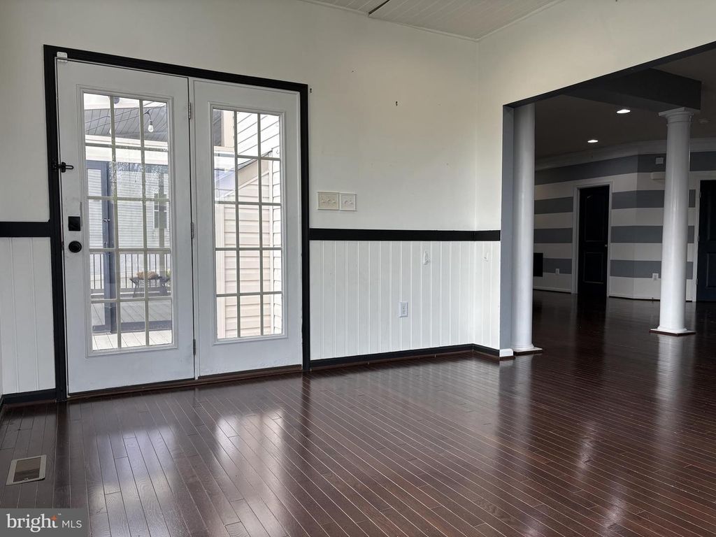 Image 28 of property listing at 2707 SWANN WING CT SWANN WING CT, Lanham, MD 20706