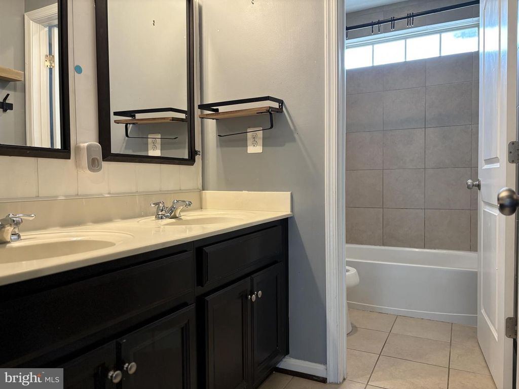 Image 47 of property listing at 2707 SWANN WING CT SWANN WING CT, Lanham, MD 20706