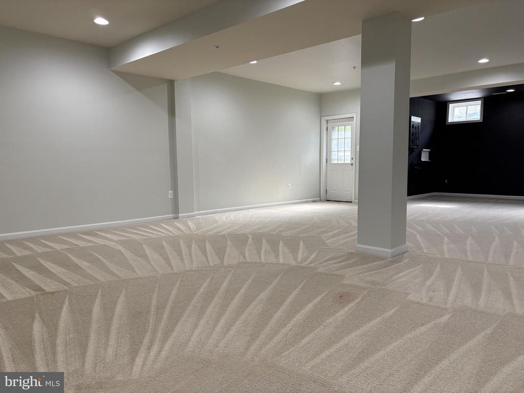 Image 68 of property listing at 2707 SWANN WING CT SWANN WING CT, Lanham, MD 20706