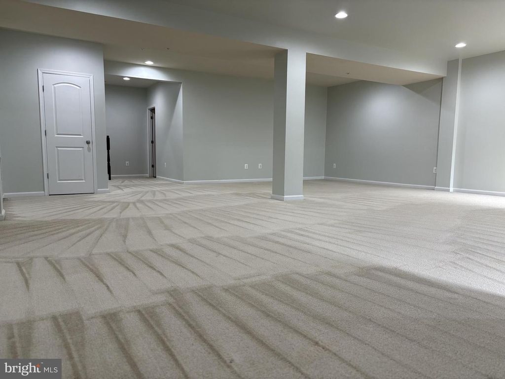 Image 71 of property listing at 2707 SWANN WING CT SWANN WING CT, Lanham, MD 20706