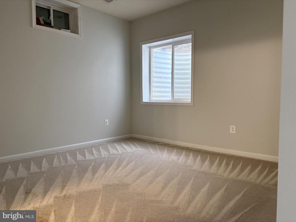 Image 76 of property listing at 2707 SWANN WING CT SWANN WING CT, Lanham, MD 20706