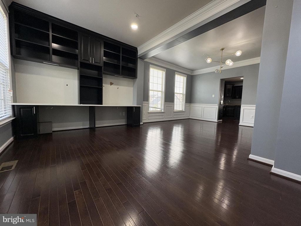 Image 7 of property listing at 2707 SWANN WING CT SWANN WING CT, Lanham, MD 20706