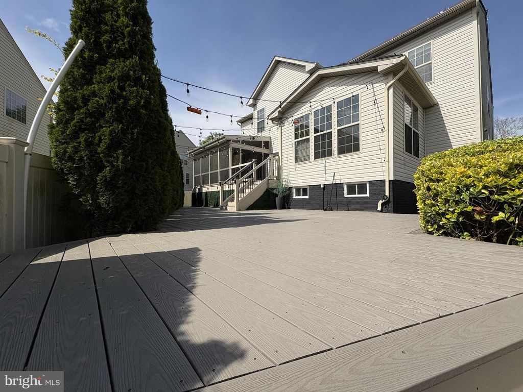 Image 77 of property listing at 2707 SWANN WING CT SWANN WING CT, Lanham, MD 20706