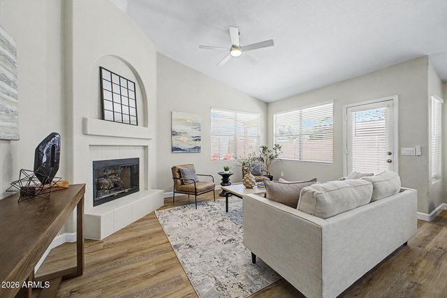 15208 W EUREKA Trail, Surprise, AZ 85374