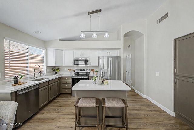 15208 W EUREKA Trail, Surprise, AZ 85374