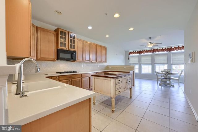 1506 SYCAMORE TER, York, PA 17403