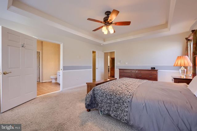 1506 SYCAMORE TER, York, PA 17403