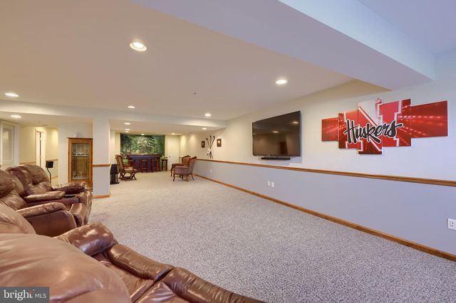 1506 SYCAMORE TER, York, PA 17403