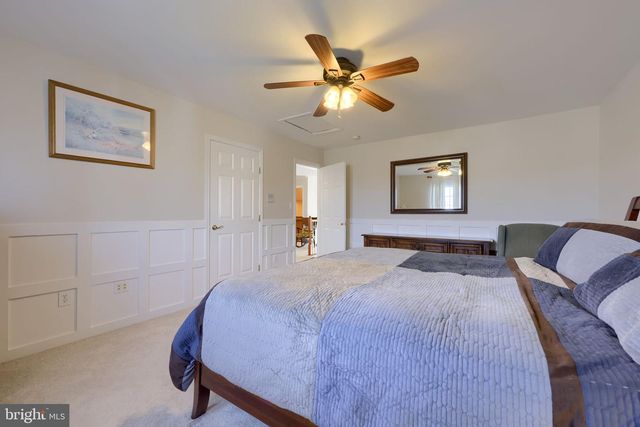 1506 SYCAMORE TER, York, PA 17403