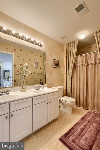 1506 SYCAMORE TER, York, PA 17403